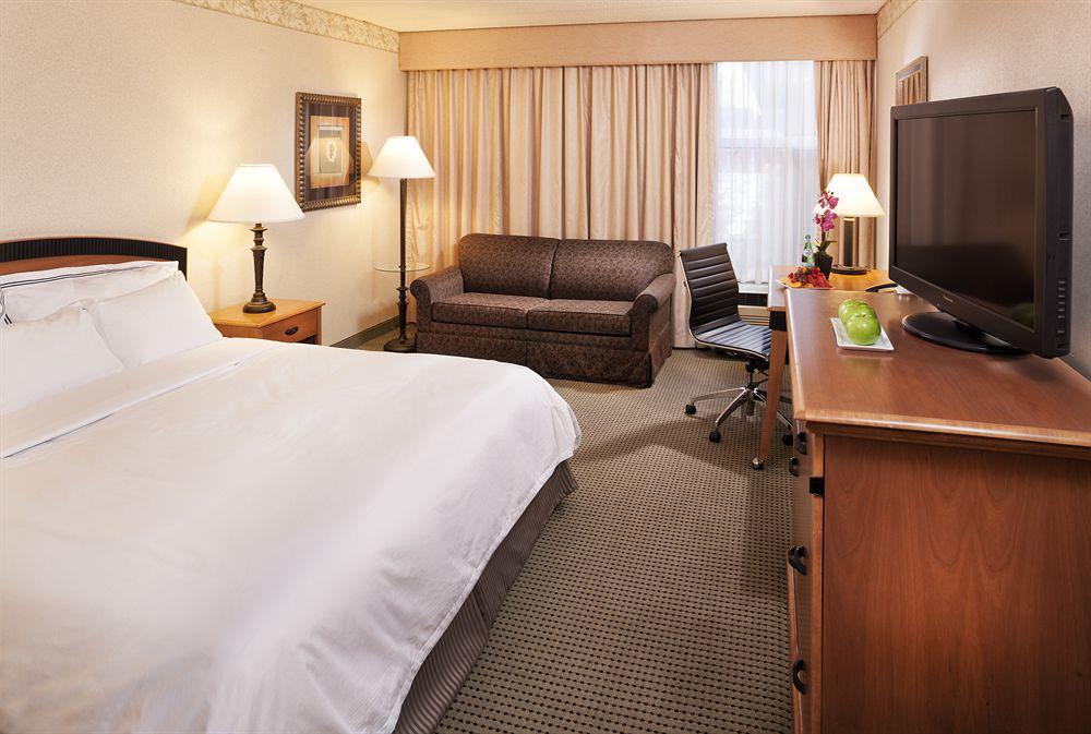 Doubletree By Hilton Roseville Minneapolis Номер фото