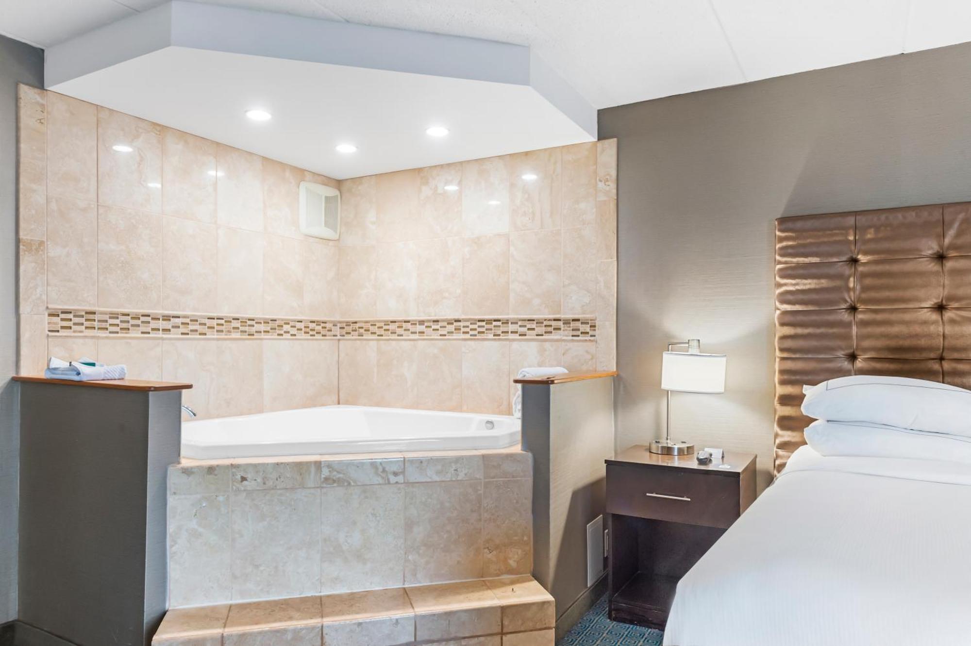 Doubletree By Hilton Roseville Minneapolis Экстерьер фото