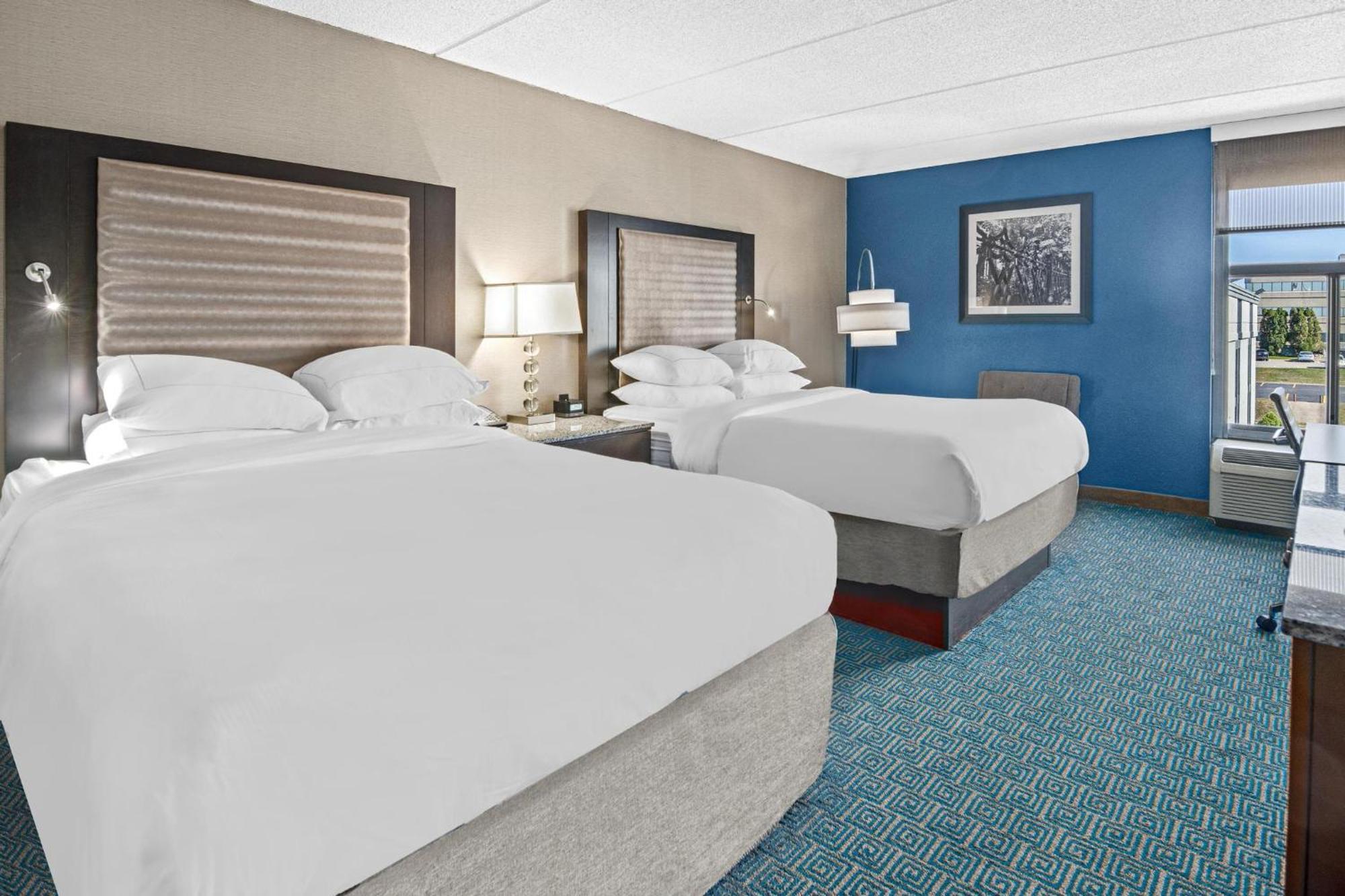 Doubletree By Hilton Roseville Minneapolis Экстерьер фото